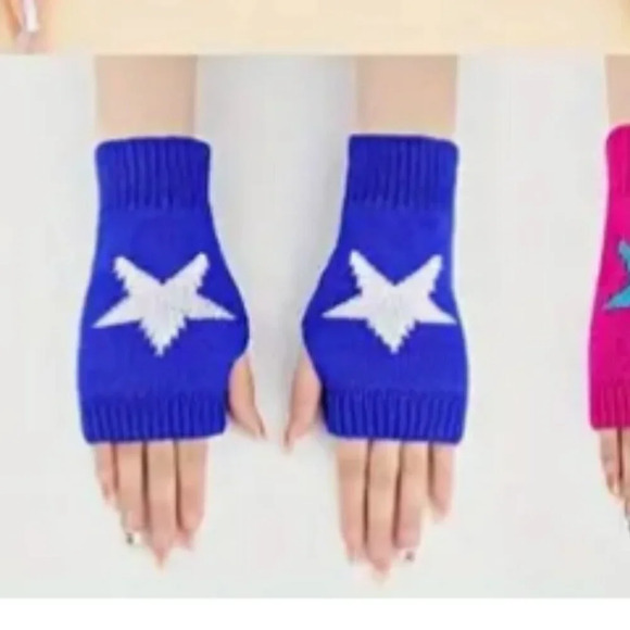 Women's Polyester Knit Fingerless Brown Gloves with Star pattern New - Picture 3 of 5